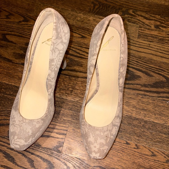 Brian Atwood Savita Taupe Suede Glitter Floral Platform Pumps Heels Size 9 - Picture 2 of 10